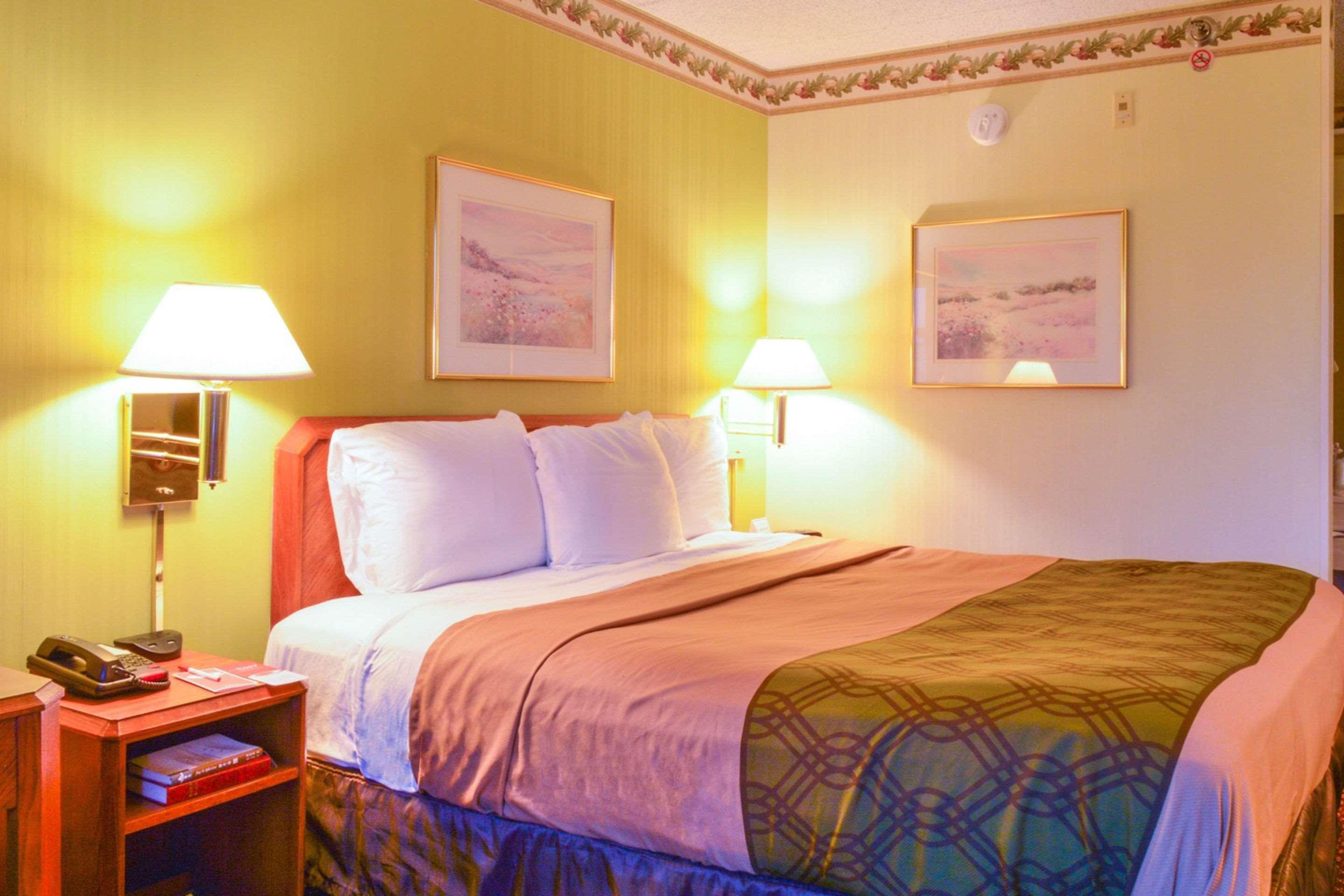 Econo Lodge Willowbrook Buitenkant foto